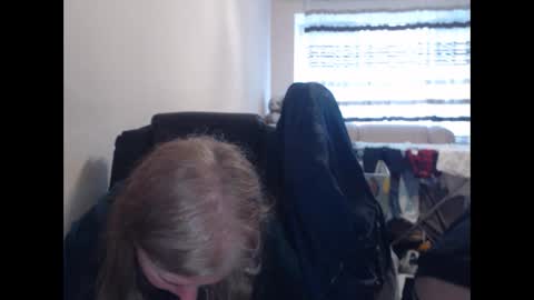 Snapshot of jenisandpeter chatting on 17, 3, 2026 JenisAndPeter online show from 17, 3, 2026