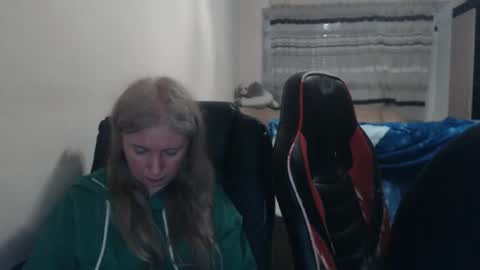 Snapshot of jenisandpeter chatting on 26, 3, 2026 JenisAndPeter online show from 26, 3, 2026