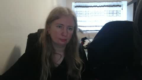 Snapshot of jenisandpeter chatting on 7, 4, 2026 JenisAndPeter online show from 7, 4, 2026