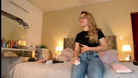 Snapshot of jenna1_ chatting on 12, 7, 2026 JENNA online show from 12, 7, 2026