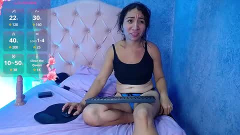 Snapshot of jenna_milf_ chatting on 24, 2, 2025 Valentina online show from 24, 2, 2025
