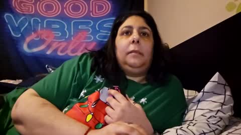 Snapshot of jennabrady chatting on 24, 12, 2024 Dragon Queen. Be my Dragon -- and online show from 24, 12, 2024