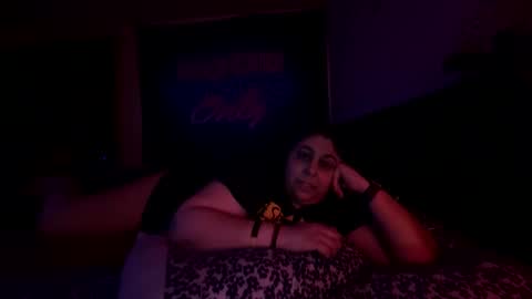 Snapshot of jennabrady chatting on 14, 9, 2025 Dragon Queen. Be my Dragon -- and online show from 14, 9, 2025