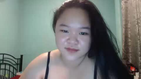 Snapshot of jennalyn_19 chatting on 8, 3, 2025 jennalyn_19 online show from 8, 3, 2025