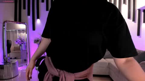 Snapshot of jennaolson chatting on 17, 2, 2025 Jenna Olson online show from 17, 2, 2025