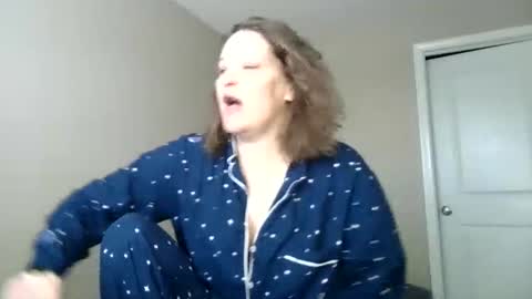 Jennibean6996 online show from 11, 1, 2025