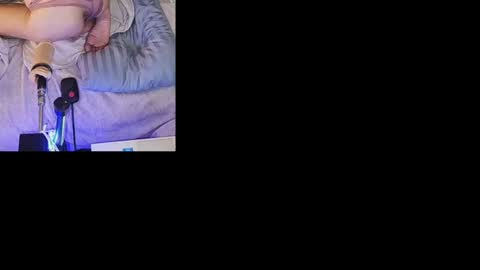 Snapshot of jennie_bttmcd chatting on 2, 1, 2025 Jennie bttmcd online show from 2, 1, 2025