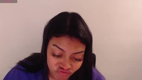 Snapshot of jennifer_oliveira chatting on 9, 9, 2025 Jenn 3 online show from 9, 9, 2025