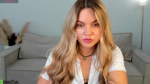 Jennifer Perezz online show from 11, 5, 2026