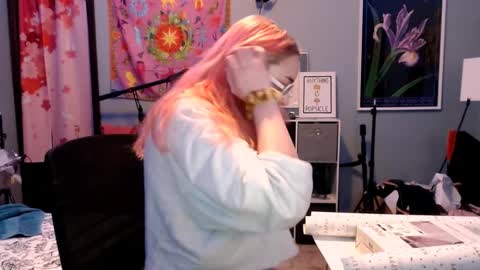 Snapshot of jennifergwen chatting on 27, 2, 2025 Jennifer Gwen online show from 27, 2, 2025