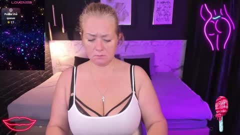 Snapshot of jenniferlight chatting on 31, 10, 2025 Jennifer online show from 31, 10, 2025