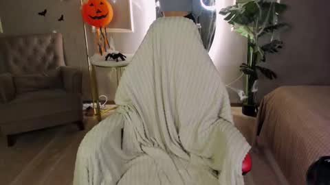 Jenni online show from 3, 11, 2025