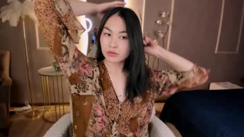 Jenni online show from 24, 11, 2025