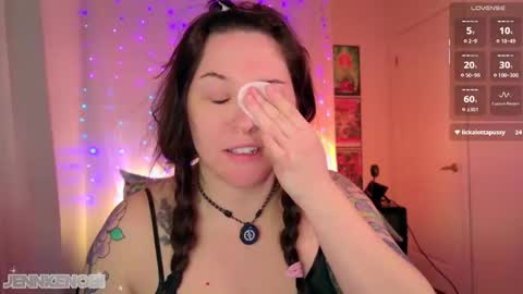 Snapshot of jennkenobi chatting on 23, 2, 2026 Jenn online show from 23, 2, 2026