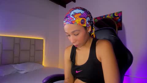 Snapshot of jenny__lawrence chatting on 9, 11, 2025 jenny__lawrence online show from 9, 11, 2025