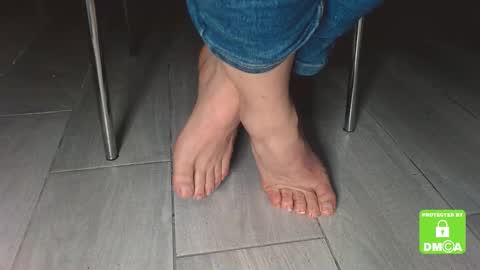 Jenny online show from 20, 2, 2025