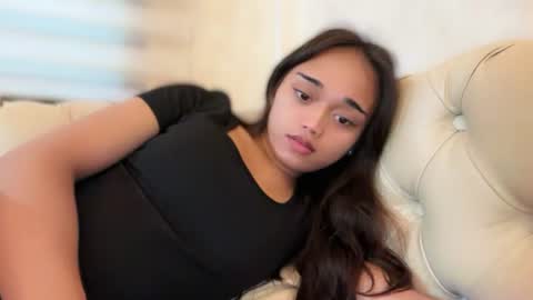 jenny_sweetgirlx online show from 23, 6, 2026
