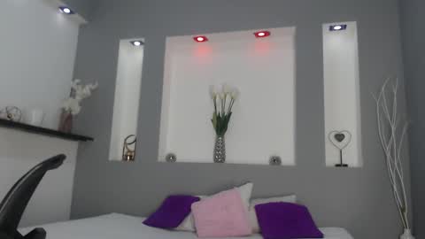 jenny_towers online show from 12, 3, 2025