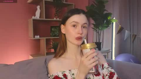 Snapshot of jennyfer_me chatting on 10, 5, 2026 jennyfer_me online show from 10, 5, 2026
