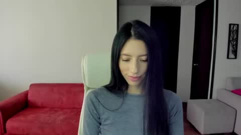 jess_rosse online show from 10, 6, 2026