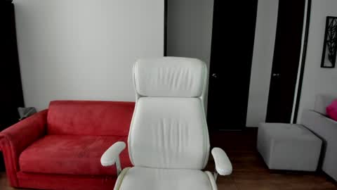 jess_rosse online show from 17, 6, 2026