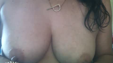 Snapshot of jessehot17 chatting on 26, 9, 2025 Elisas Dream online show from 26, 9, 2025