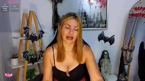 Snapshot of jessey_adams chatting on 21, 10, 2025 bella adams online show from 21, 10, 2025