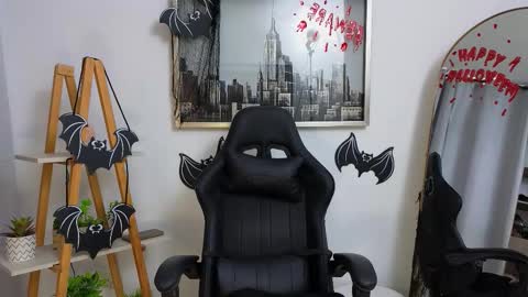 Snapshot of jessey_adams chatting on 23, 10, 2025 bella adams online show from 23, 10, 2025