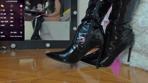                online show from 7, 10, 2025