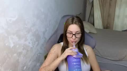 Snapshot of jessica_hanson chatting on 2, 10, 2025 Jessy online show from 2, 10, 2025