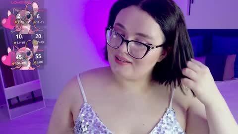 Natalia online show from 1, 2, 2025