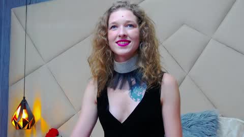 Snapshot of jessicagibson chatting on 1, 2, 2025 Jessica online show from 1, 2, 2025