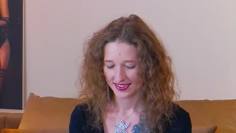 Snapshot of jessicagibson chatting on 12, 3, 2025 Jessica online show from 12, 3, 2025