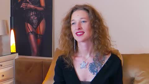 Snapshot of jessicagibson chatting on 12, 3, 2025 Jessica online show from 12, 3, 2025