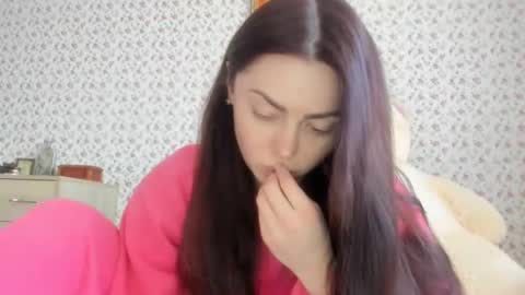jessicagoold online show from 24, 2, 2025