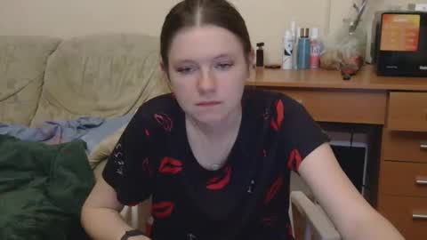 Snapshot of jessicaholland1 chatting on 19, 5, 2026 jessicaholland1 online show from 19, 5, 2026
