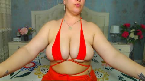 Snapshot of jessicalove20 chatting on 17, 4, 2026 single mommy online show from 17, 4, 2026