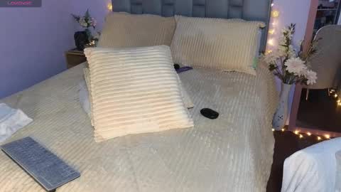 Sofia online show from 25, 1, 2025