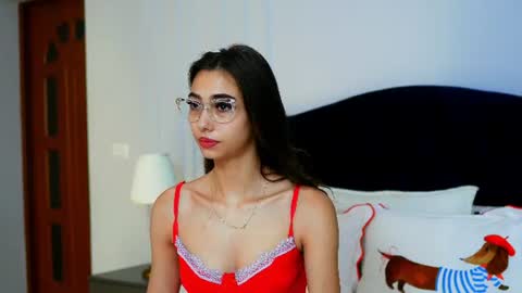 Snapshot of jessie_pinkk chatting on 17, 7, 2026 Jessie online show from 17, 7, 2026