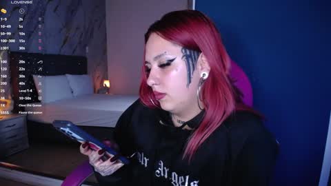 Snapshot of jessie_williams_01 chatting on 18, 12, 2024 Your Sweet Angel online show from 18, 12, 2024