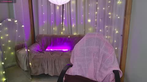 Snapshot of jessiestarz chatting on 8, 1, 2025 Jessi online show from 8, 1, 2025