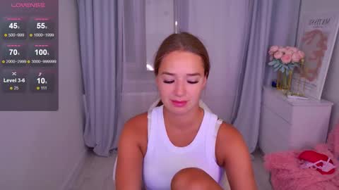 Snapshot of jessiestarz chatting on 13, 9, 2025 Jessi online show from 13, 9, 2025