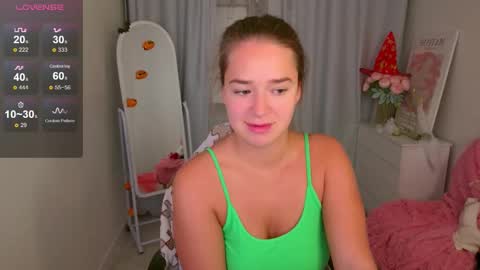 Snapshot of jessiestarz chatting on 27, 10, 2025 Jessi online show from 27, 10, 2025