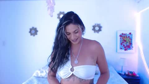 Snapshot of jessigomez chatting on 15, 10, 2025 JESSI GOMEZ online show from 15, 10, 2025