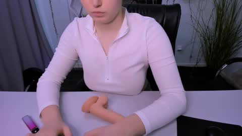 Snapshot of jessika_pur chatting on 12, 12, 2024 Jessi online show from 12, 12, 2024