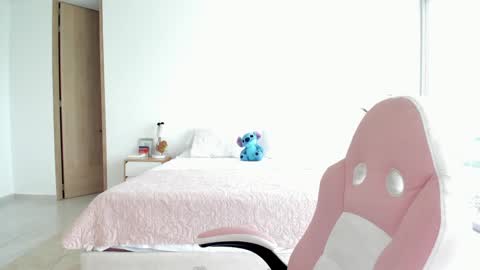    online show from 22, 12, 2024