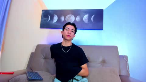 Jessy Mateus online show from 7, 12, 2024