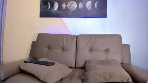 Jessy Mateus online show from 31, 12, 2024