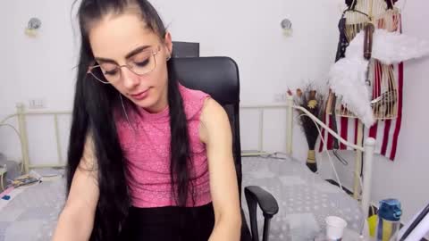 Jessy online show from 2, 2, 2025