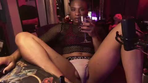 Snapshot of jetsdomain chatting on 26, 9, 2025 Beastly Beauty online show from 26, 9, 2025